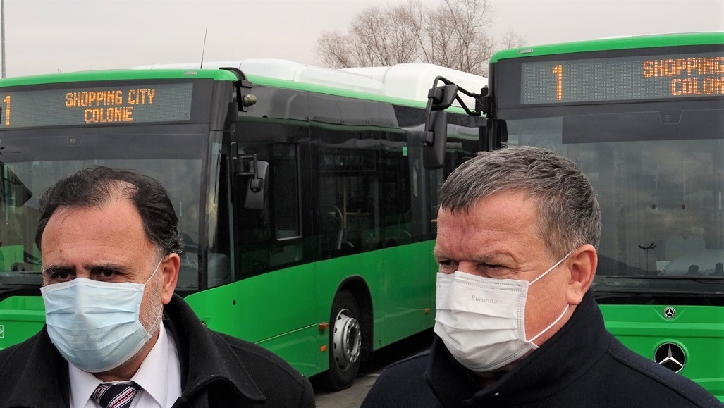 autobuze Mercedes Benz achizitionate cu fonduri europene au ajuns la Ramnicu Valcea