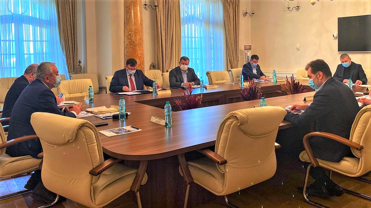 Proiecte de succes ale primarului Mircia Gutau confirmate la intalnirea conducerii AMR