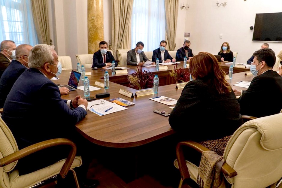 Mircia Mircia Gutău a participat la întâlnirea conducerii Asociaţiei ...